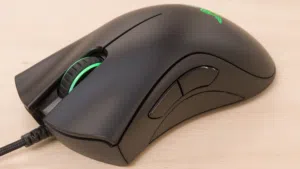 ماوس جيمنج ريزر الشهير Deathadder essential