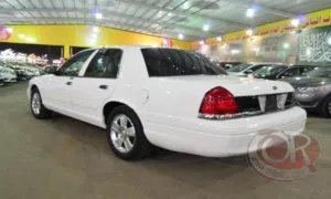Used Ford Crown Victoria in Farwaniya