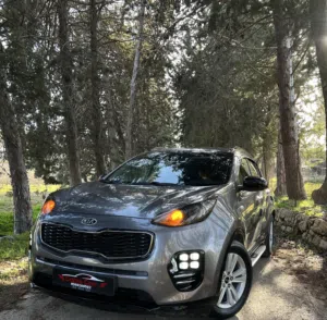 كيا سبورتاج للبيع 2017 ماتور 2000ديزل 4/4