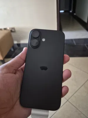 Iphone 16   battery health 100%