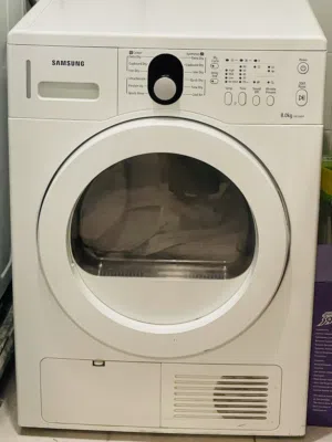 نشافة ملابس سامسونج 8 كيلو بحالة ممتازة