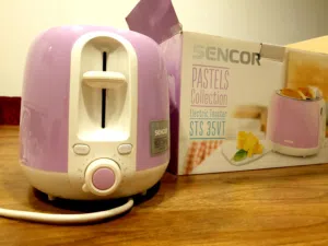 توستر سينكور باستيل بحالة ممتازة جداً (شبه جديد) - Sencor Toaster