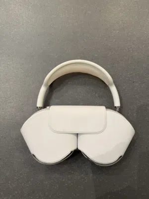 AirPods Max Silver - Excellent Condition with Original Box