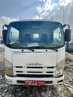 Box . Isuzu . 20114