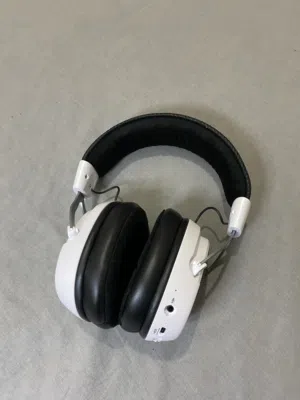 للبيع سماعه جديده مستعمله يوم واحد فقط