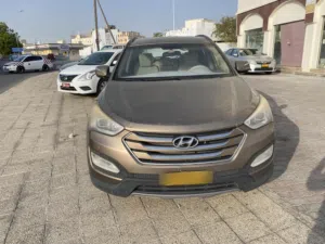 هيونداي سانتافي للبيع 4سلندر حاله ممتازه تم عمل صيان وتغيير زيوت قريبا