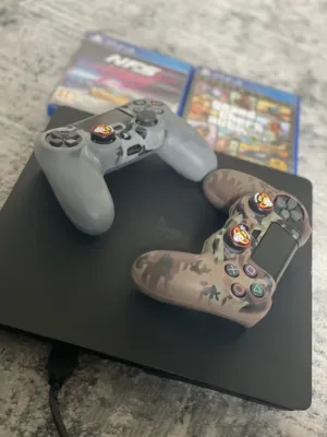 بليستيشن 4 سليم مستعمل بحاله ممتازة