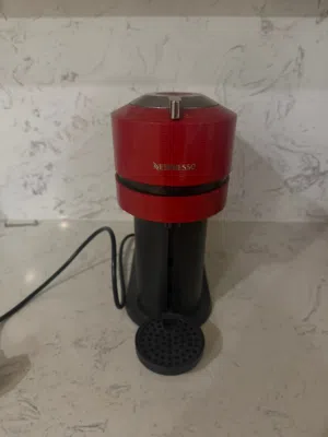 مكينة قهوه نيسبريسو Vertuo Pop