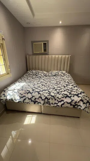 سرير كينج للبيع