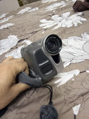 كاميرا تصوير فيديو بانسونيك