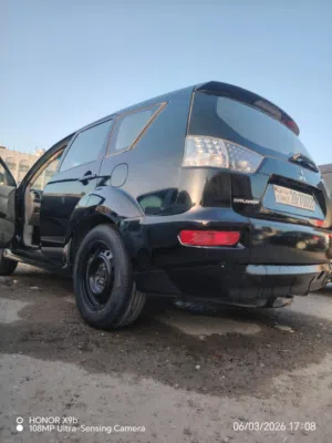 Used Mitsubishi Outlander in Farwaniya