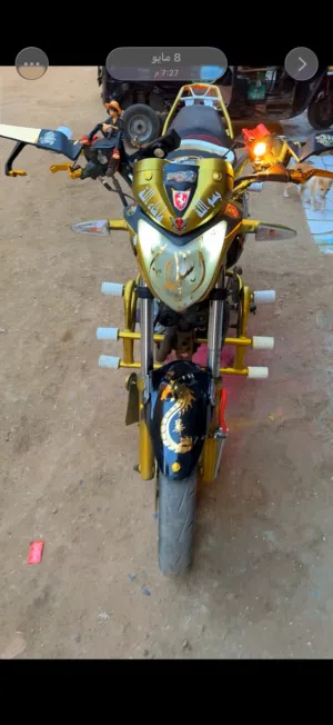 بنيلي VLR 200