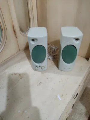 هاى فاى سماعتين يعمل بكفاءه عاليه