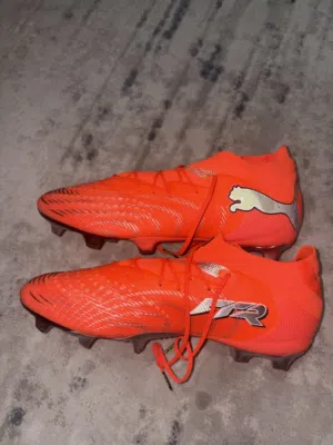Puma Future 9 Red (Elite Edition) قابل للتفاوض