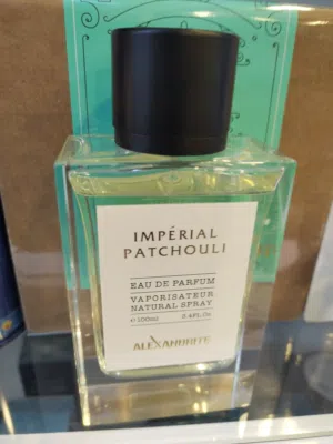 عطور النيش الرومانسية