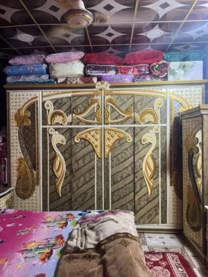 غرفه أخشاب قاطين لبيع