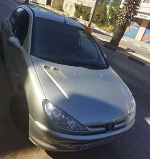 بيجو-206-اوتماتك-لون-فضي