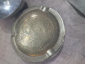 تحف اثريه للبيع انحاس قديم جدا من ال 1934 للبيع القطعه ب(10دنانير واذ بدك الكل براعيك موجود(5قطع فقط