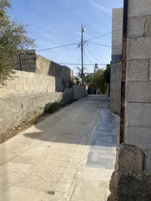 بيت مع الارض جاهز للسكن طابو B سعر مناسب من مالك مباشر  بين أبو نجيم واد  رحال موقع هادي السكن