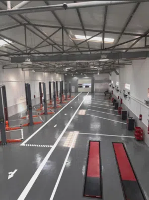 جك الرفع الاقوى من اسكيكيه     يحمل_شهادات_المواصفات_اوروبية  لوحة تحكم تحتوي على نظام حمايه كامل