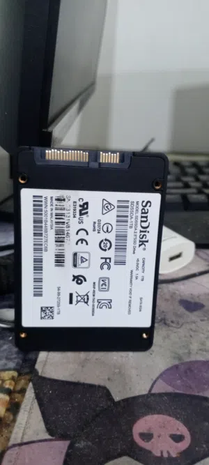 مناسب 1 تيرا ssd بس مفحوص جديد