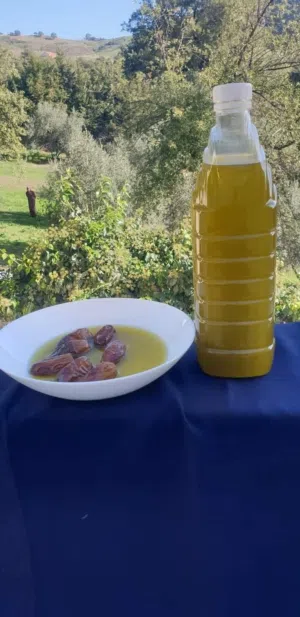 يوجد زيت زيتون رومي بعل لمن يرغب بلشرأء سعر جيد ويوجد زيت مستورد علطلب