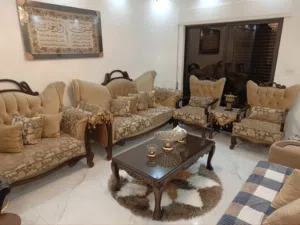 طقم كنب ملوكي