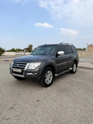Used Mitsubishi Pajero in Southern Governorate