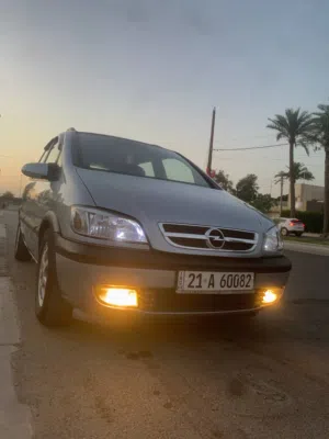 Used Opel Zafira in Baghdad