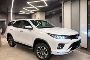 Toyota fortuner sport  4WD Model 2027 Zero  7 seats  4000 cc.    V6 235hp جنوط 18 انش شاشه 8 انش كرا