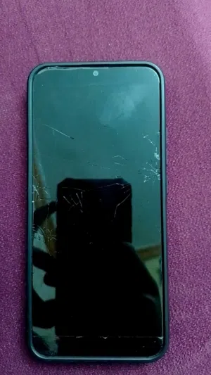 Tecno Spark 32 GB in Amman