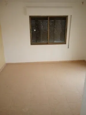 شقة بالزهور طابق اول للبيع