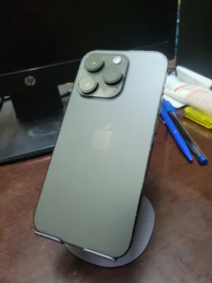iphone 14 pro 128gb TDRA used water resistant
