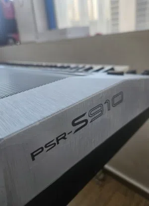 للبيع: أورج ياماها الاحترافي Yamaha PSR-S910 – بحالة ممتازة ومظهر مخصص!