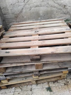 طبالي خشب اروبي ثقيل  حجم وسط  حجم كبير بحال الجديد