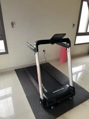 للبيع جهاز مشي يتحمل 110 KL جديد