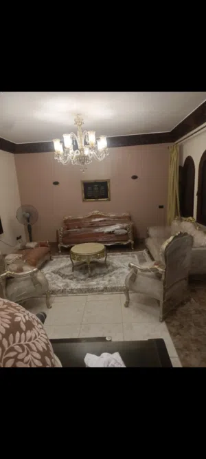 صالون كامل كالجديد