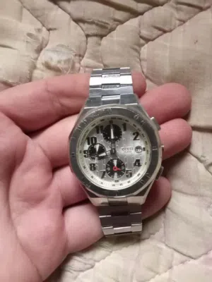 ساعه غيس بدها مفتاح وساعه سيكو