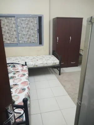 غرفة للإيجار بسعر مناسب جداً