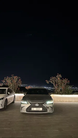 لكزس 2019 بيع مستعجل