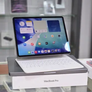 iPad Pro 3rd Generation – 13-inch – 64GB – Magic Keyboard