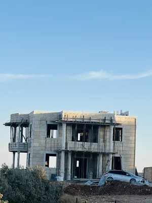 More than 6 bedrooms . More than 6 bathrooms . 130 m23