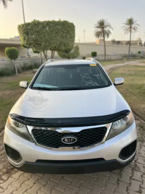 Used Kia Sorento in Tripoli