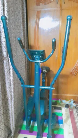 بايسكل رياضي للبيع مستعمل بس جديد يحمل وزن 70كيلو ومااقل