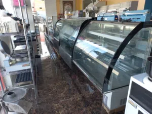 مستلزمات المطاعم و المقاهي بأشكالها المتعددة و الصناعات المختلفةKITCHEN EQUIPMENT / RESTAURANT
