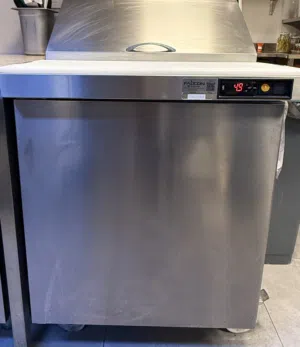 CORECO CHILLER COUNTER FIX TOPPING