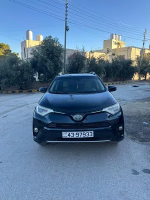 Used Toyota RAV 4 in Amman