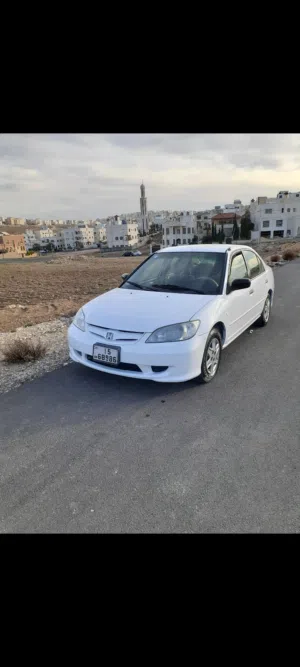 هوندا سيفيك 2004 نظيفه جدا، السعر 4150 نهائي