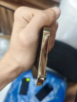 13 PRO.       G128. %البطاريه 90