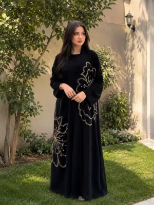 عبايات وجلابيات للبيع